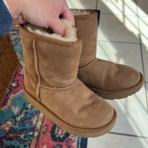 Little kid size 11 chestnut Ugg